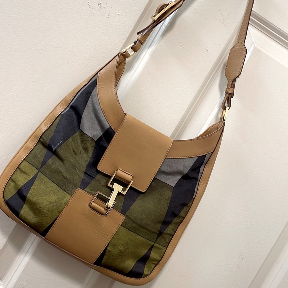 Gucci shoulder bag